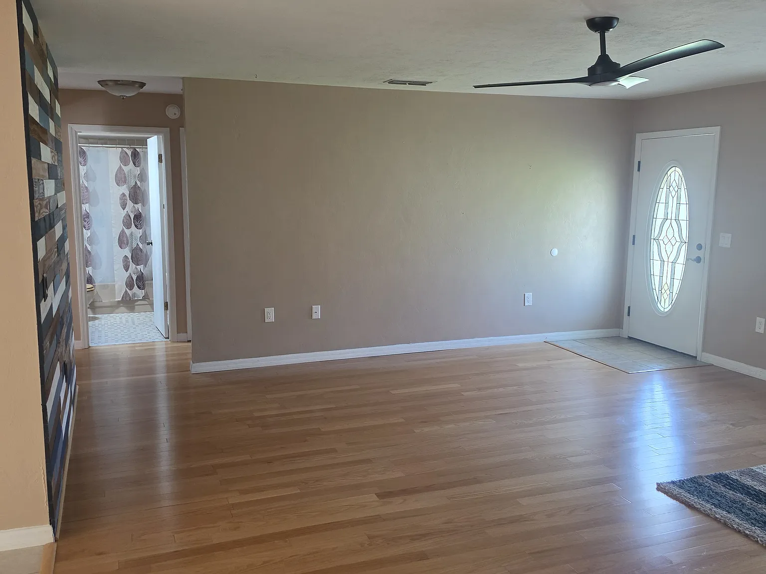 2 bed, 1232 sqft, $1,550 — Photo 4