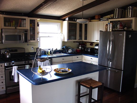Full equipped kitchen