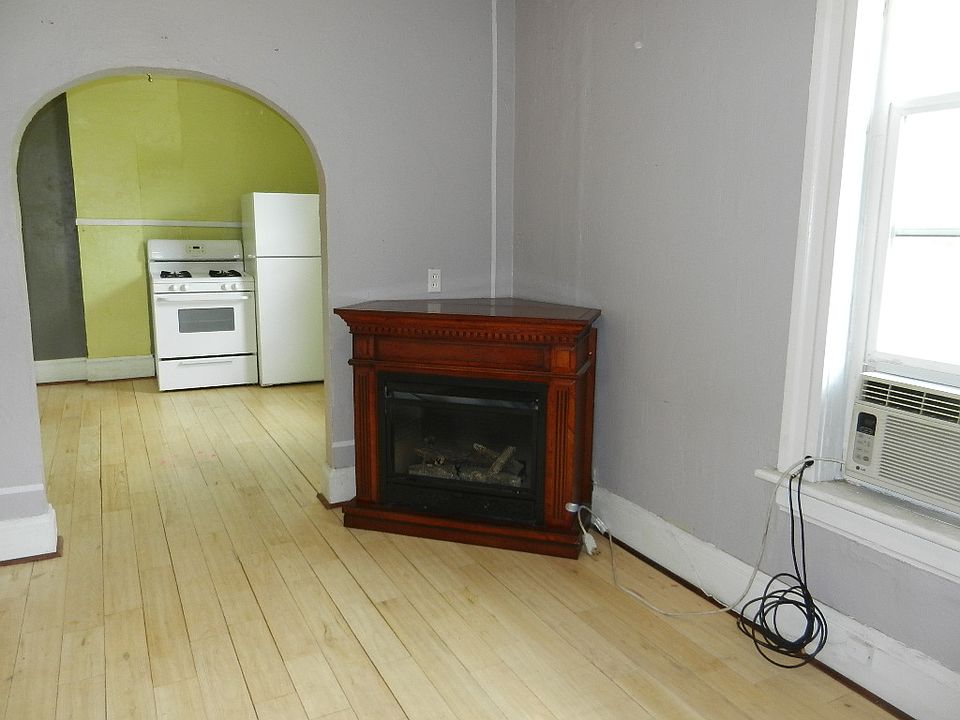 1st image of 343 E Stanton Ave