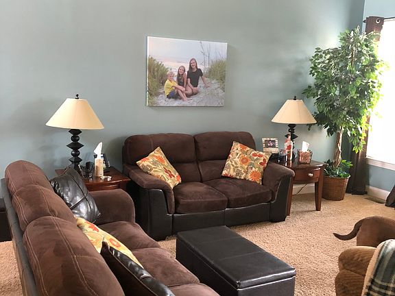 5th image of 146 Winged Elm Way