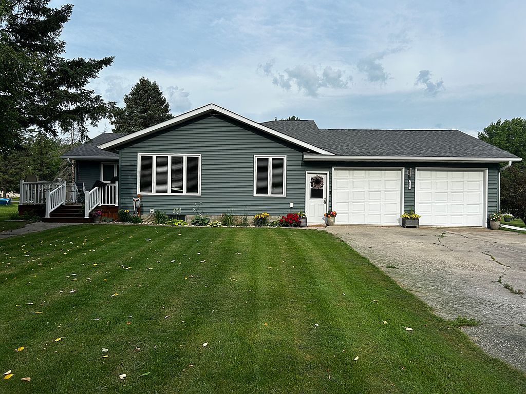 407 Toupin St - Property Image