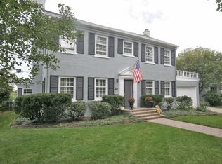 3215 Park Pl, Evanston, IL 60201