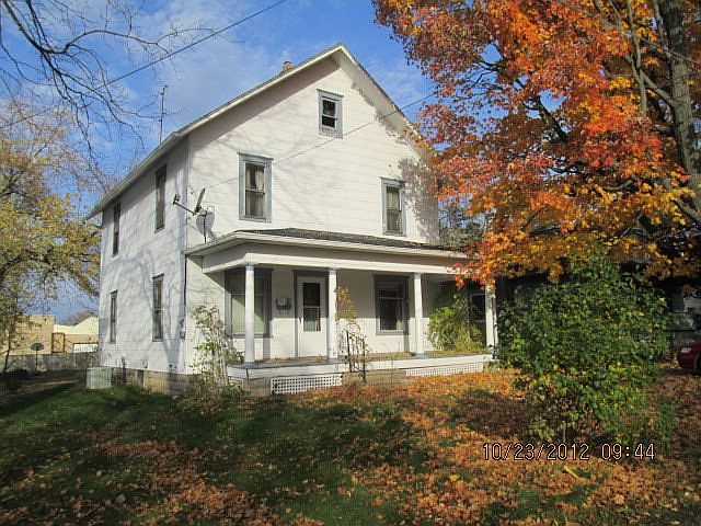 1st image of 607 N Water St