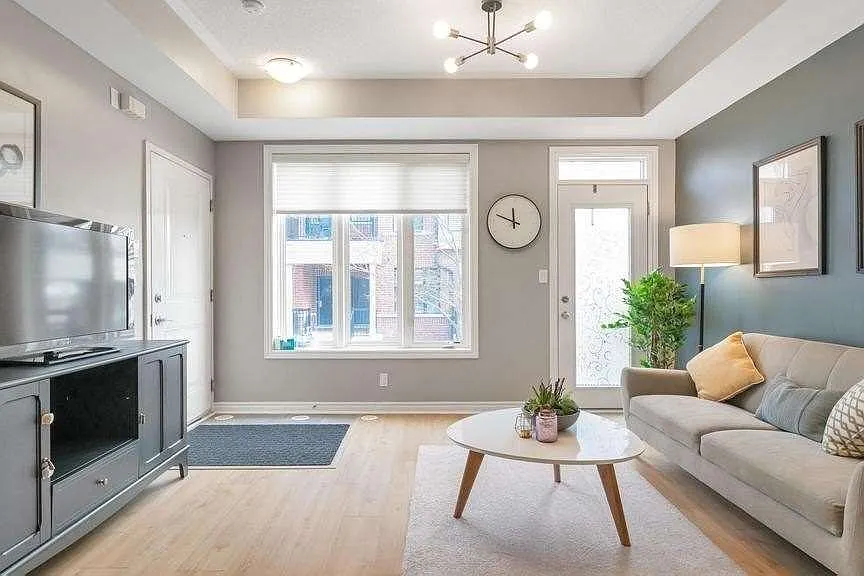 20 Carnation Avenue Toronto — Photo 2