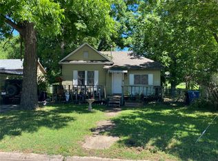 513 W Coffin St, Denison, TX 75020