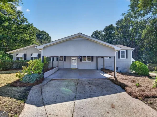 1536 W Oak Dr, Marietta, GA 30062