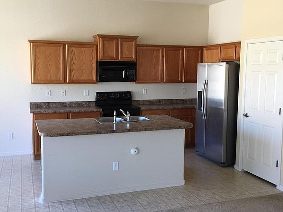 3rd image of 18148 W Buckhorn Dr