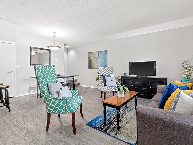 SouthFork Townhomes + Flats — Photo 9