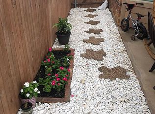 728 Rutherford Dr, Crowley, TX 76036