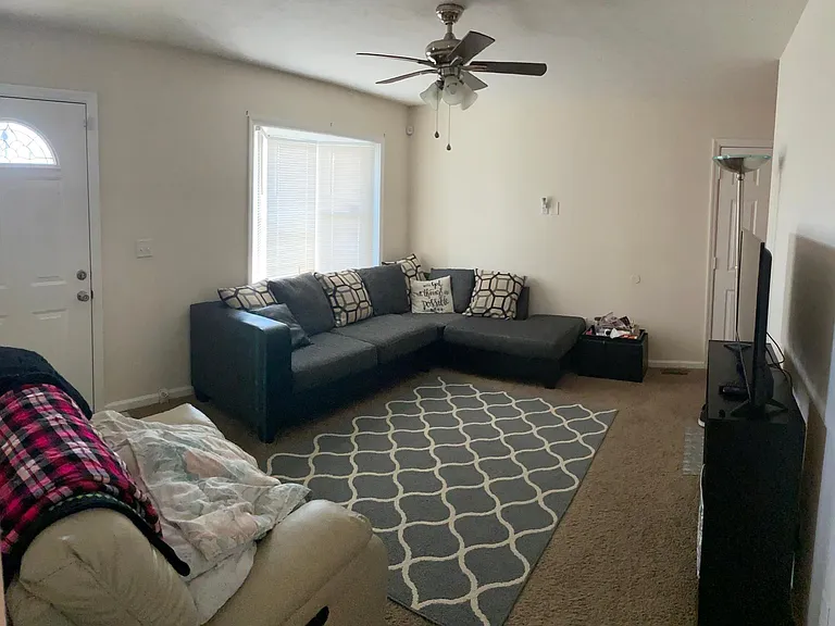 Caralee Dr — Photo 3