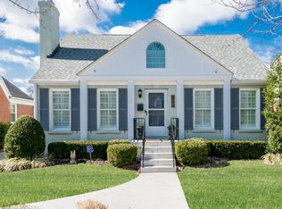 506 Fairlawn Rd, Saint Matthews, KY 40207