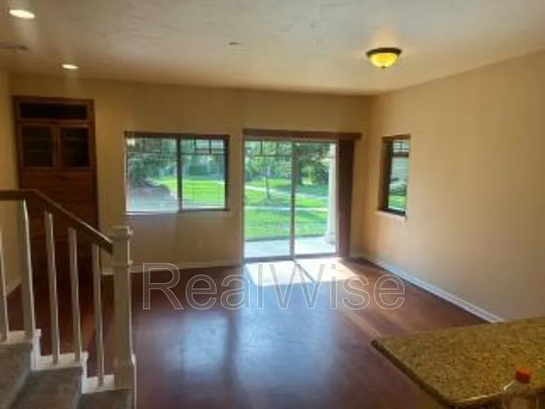 1709 Softwood Way — Photo 15