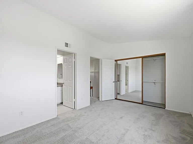 6805 Briarwood Dr — Photo 18