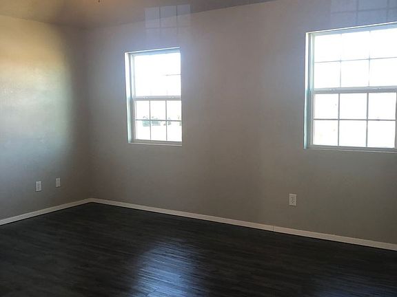 2nd image of 1055 Cottonwood Trl