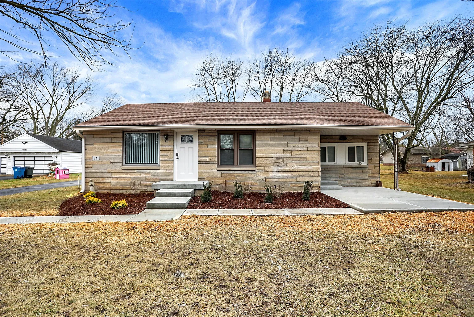 74 Merrimac Pl photo 1