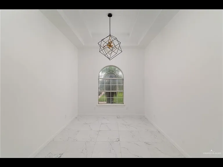 6911 Buena Vista Dr — Photo 5