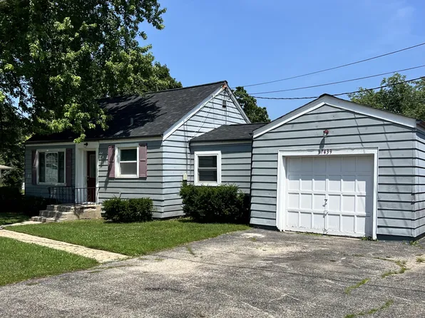 37439 N Lake Shore Dr, Lake Villa, IL 60046