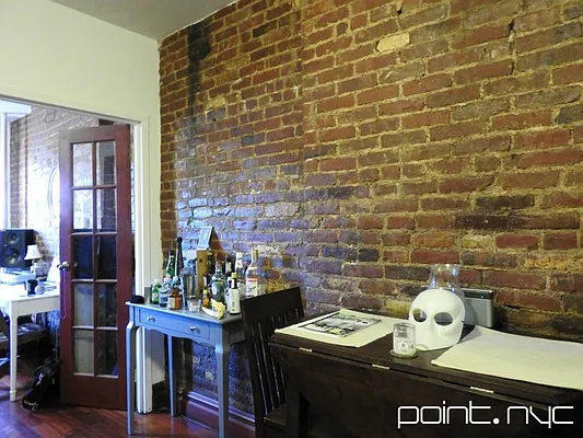 Rented by Point NYC | media 46