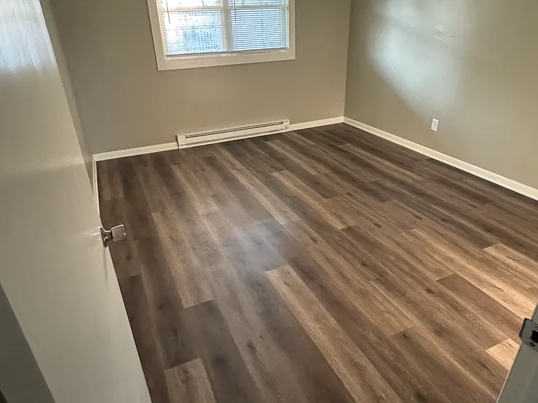 201 Begonia St NE #9 — Photo 5
