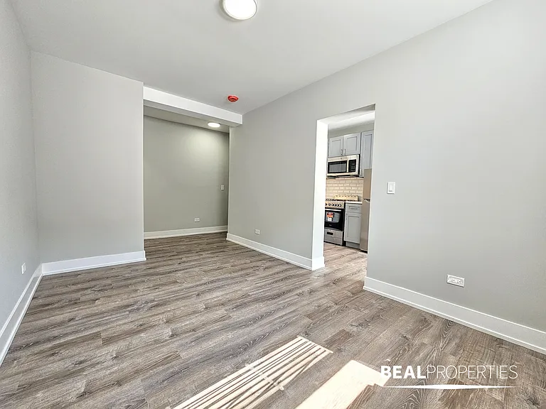 505 West Belmont Ave — Photo 100
