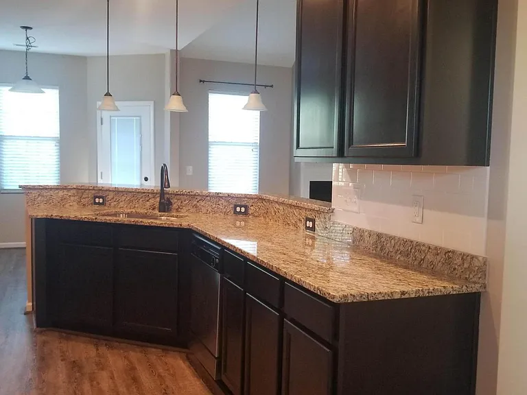 411 Cyrus Thompson Dr — Photo 7