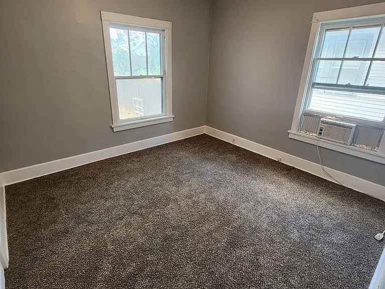 6010 Florence Blvd — Photo 22
