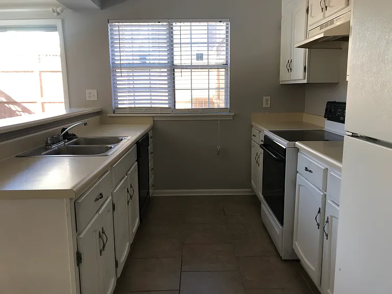 5544 Clover Rise Ln — Photo 10