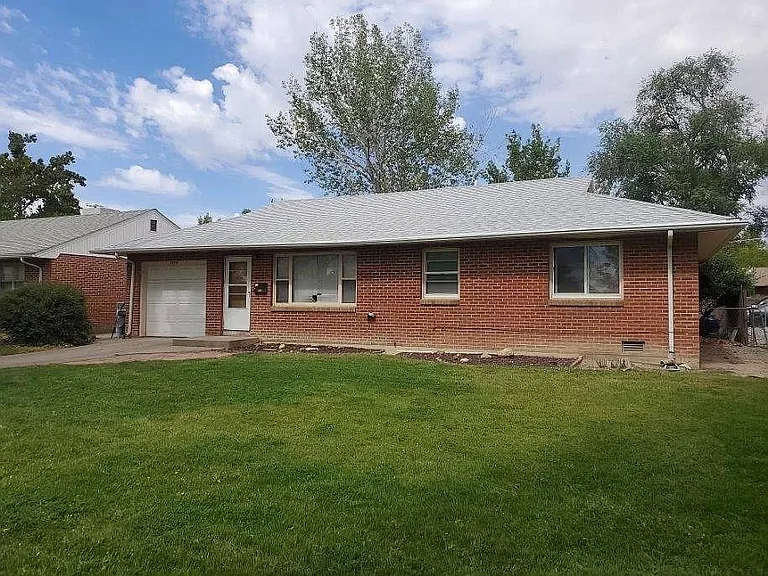 1354 Mesa Ave — Photo 1