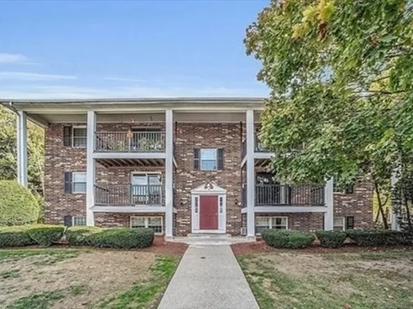 10 Walker Rd APT 3, North Andover, MA 01845