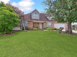 107 Grand Oaks Ct, Belle Chasse, LA 70037