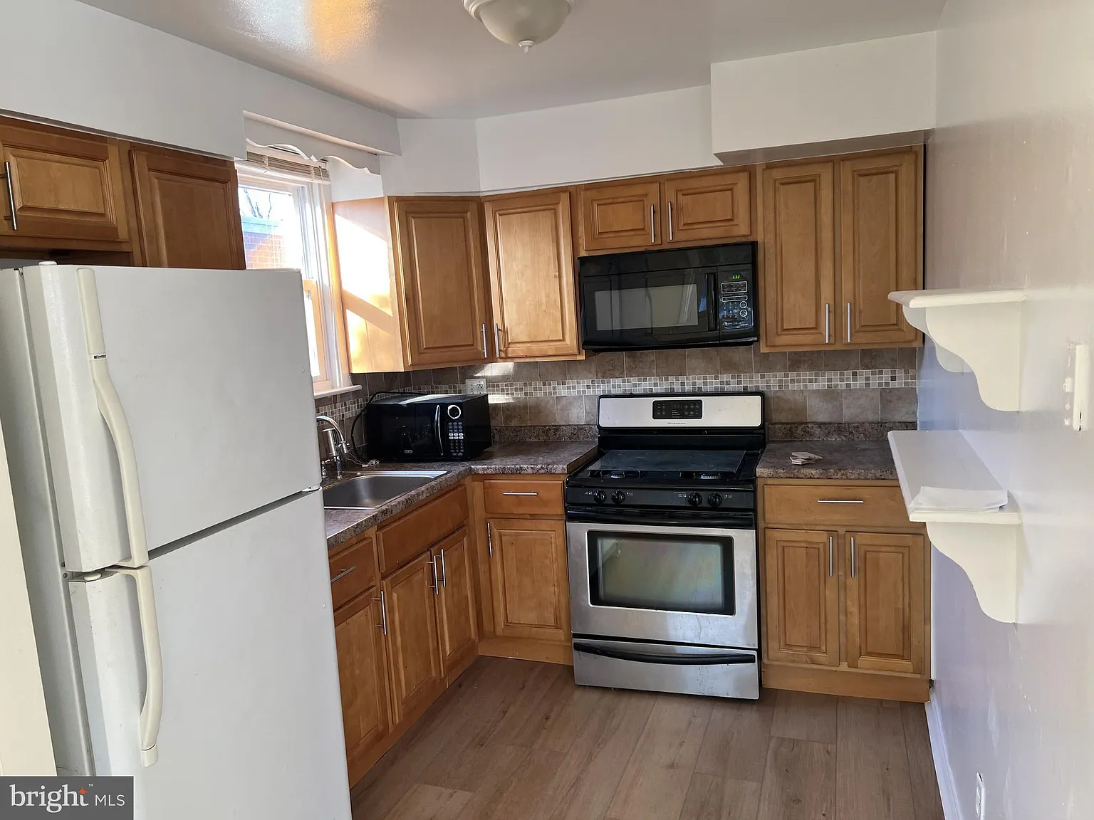 2 bed, 1838 sqft, $1,400 — Photo 4