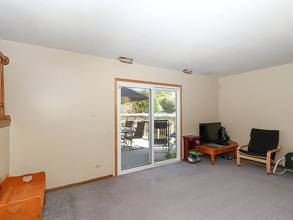 4th image of 1760 Mission Hills Dr