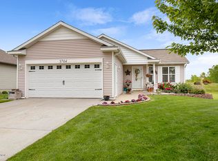 3704 Elm Ridge Dr, Holland, MI 49424