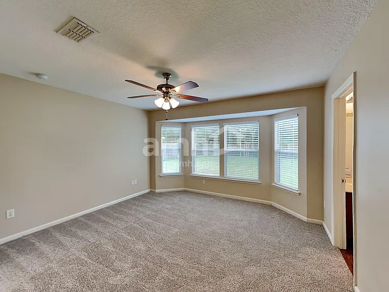 12607 Wooded Bluff Ct — Photo 11