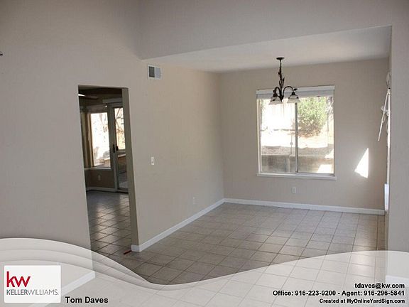 4th image of 8454 Gooseberry Ct