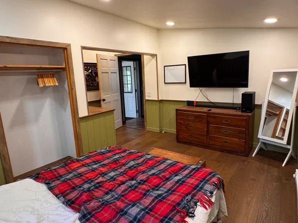 544 Us Route 1, Woolwich, ME 04579