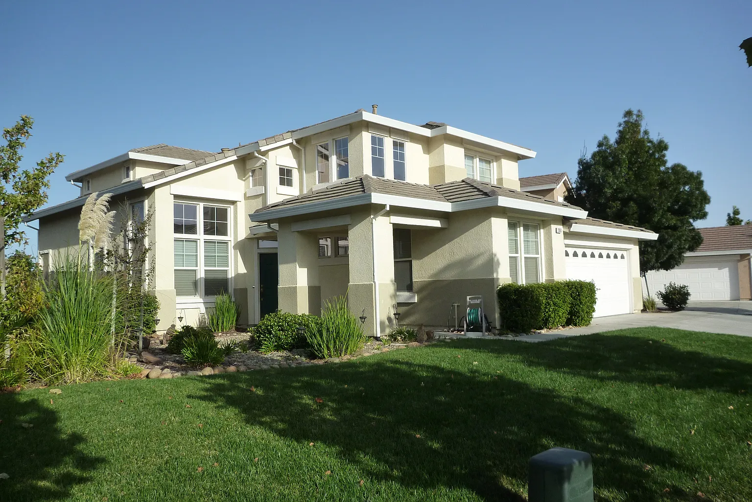 2864 Rebecca Dr photo 1