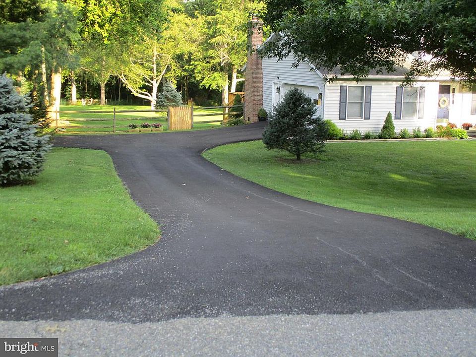 1st image of 10608 Carter Way