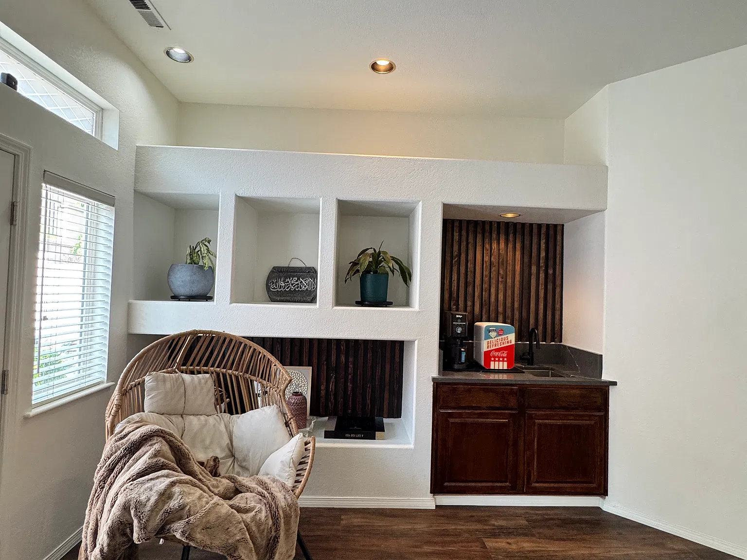 3 bed, 1590 sqft, $2,495 — Photo 2
