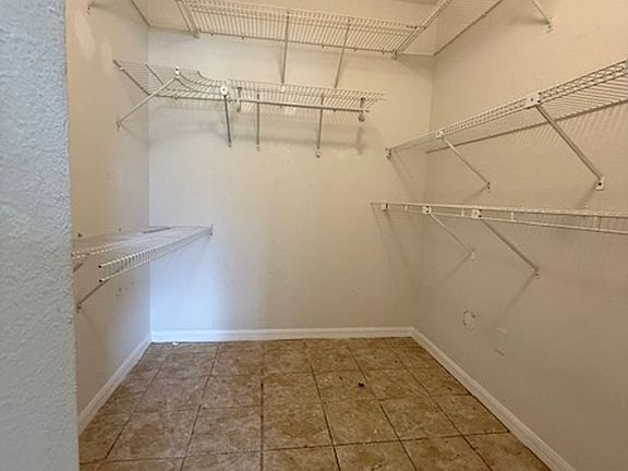 4th image of 1931 Quail Ridge Ct APT 1201