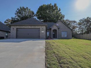 1907 N 26th St, Paragould, AR 72450