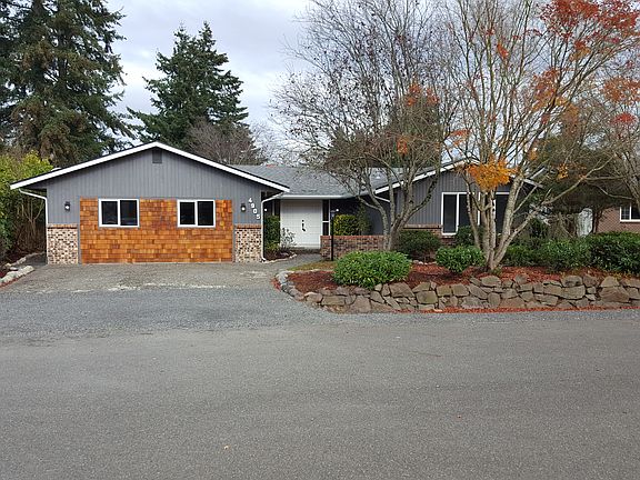 2nd image of 4905 129th Pl NE