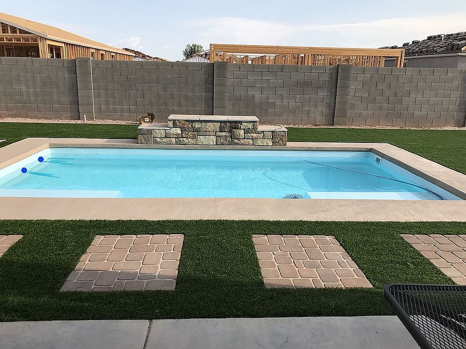 1st image of 961 W Lincoln Ave