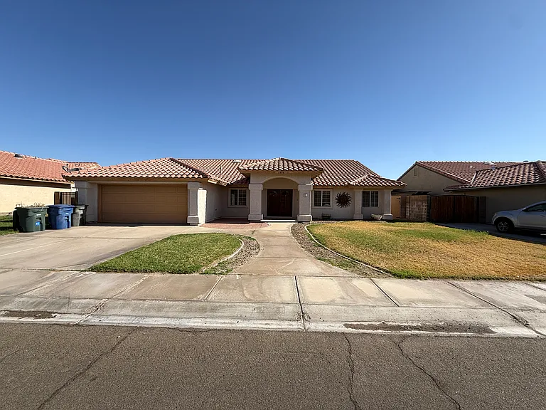 7806 E Topeka Pl — Photo 1