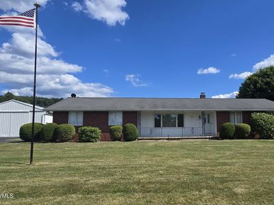 215 W Kline Rd, Nescopeck, PA, 18635