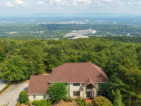 815 Battlefield Park Dr, Dalton, GA 30720