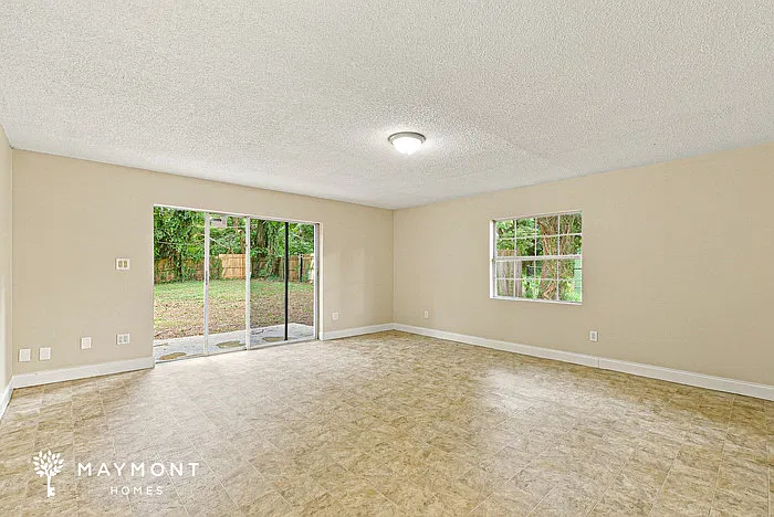 3 bed, 2.0 bath, 1280 sqft, $1,770 — Photo 3