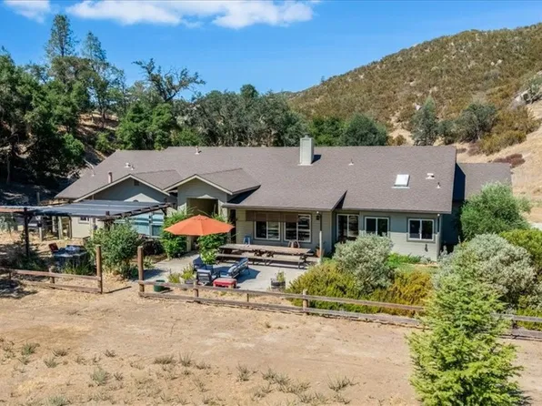 1575 Parkhill Rd, Santa Margarita, CA 93453