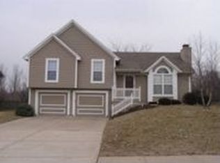 410 W Sunrise Dr, Belton, MO 64012