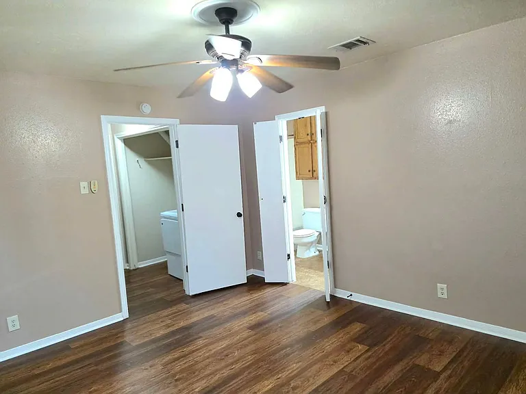 2912 Stewart Dr — Photo 13